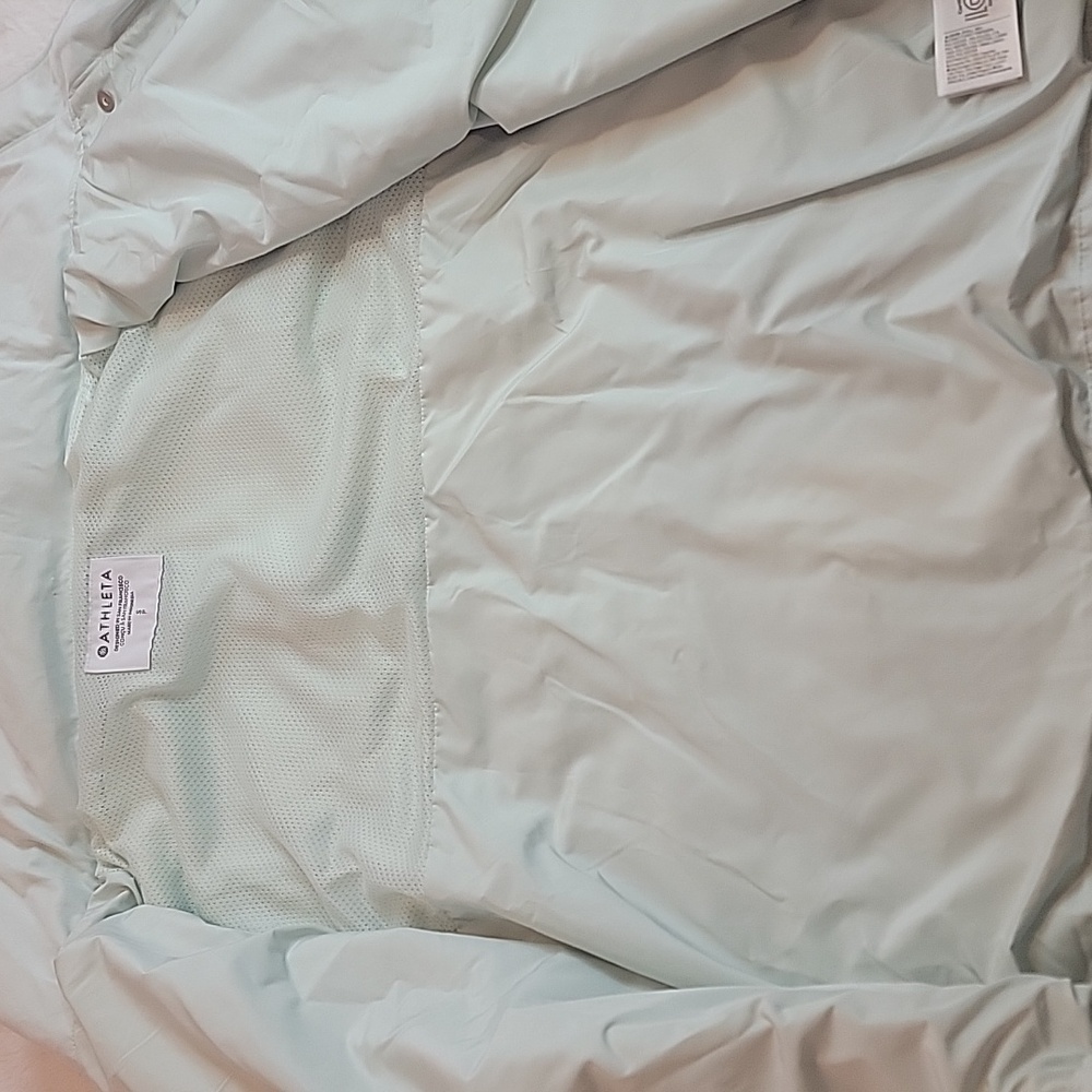 NWT Athleta Mint Green Everywhere Windbreaker Jacket w/ Hidden Hood. Small - Picture 6 of 12